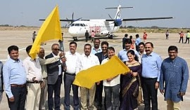 Pratap-Simha-Arpita-Mysuru-Trujet-flight-759