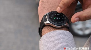 stretchable battery, flexible battery, wearable gadgets, wearable electronic device, battery on wearable devices