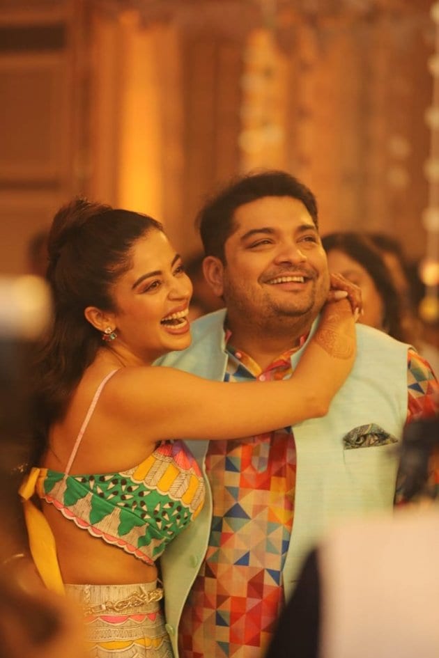 Nehha Pendse sangeet