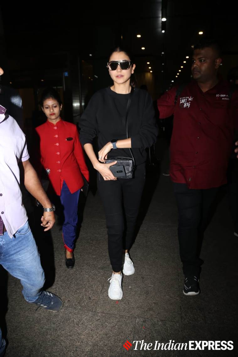 airport looks, airport look, alia bhatt photos, kangana ranaut photos, aditya roy kapur photos, kiara advani photos, suny leone photos, Indian Express, Indian Express news