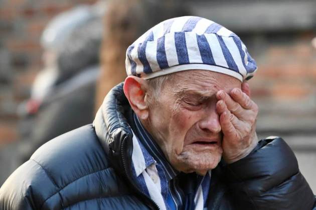 Auschwitz, Auschwitz anniversary, auschwitz concentration camp photos, Auschwitz 75 anniversary, what is Auschwitz, world news, indian express