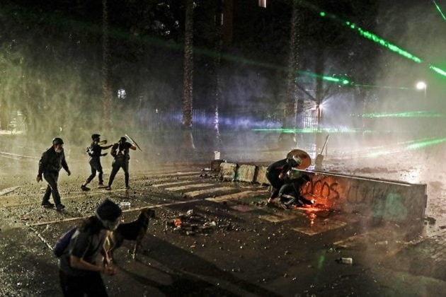 chile riots, chile protest, chile protest photos, chile unrest, chile president Sebastián Piñera, world news, indian express