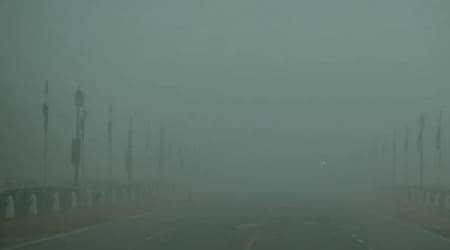 Dense fog engulfs Delhi; temperatures likely to dip in next few days