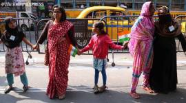 Kolkata human chain, Republic Day, Republic Day human chain, human chain against CAA, nrc, NPR, Kolkata news, indian express
