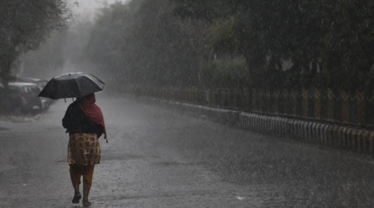 Heavy rains lash Delhi, hailstorm predicted in evening