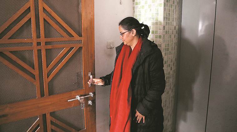 Sadaf Jafar, Darapuri walk out of jail, Anti caa protests, citizenship amendment act, Uttar Pradesh Police, Sadaf jafar bail, Indian express