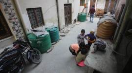 delhi elections, delhi assemly elections, sangam vihar, water shortage, water crisis, watr pipelines, aap, indian express