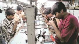 social distancing, diamond traders, Surat news, Gujarat news, Indian express news