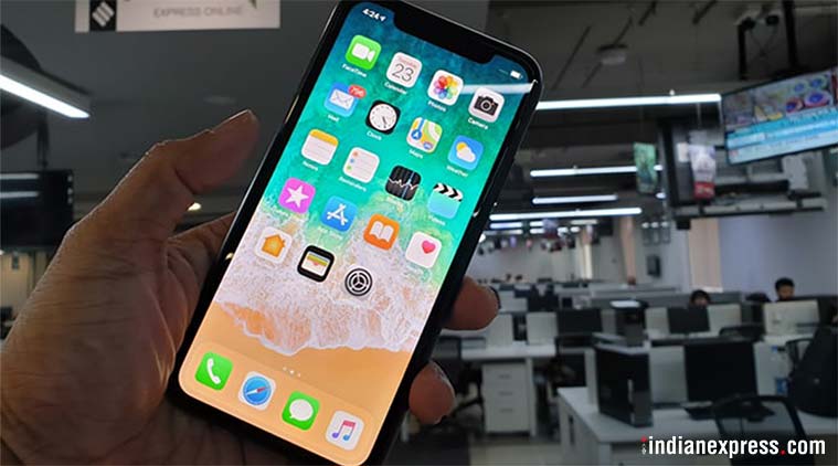 Valentine's Day, Happy Valentine's Day, Valentine's Day gift ideas, Valentine's Day tech gifts, Valentine's Day gifts gadgets, iPhone 11 price, iPhone XR price, Valentine's Day tech gift ideas, Apple AirPods Pro, Fitibt Versa, Mi Band 4