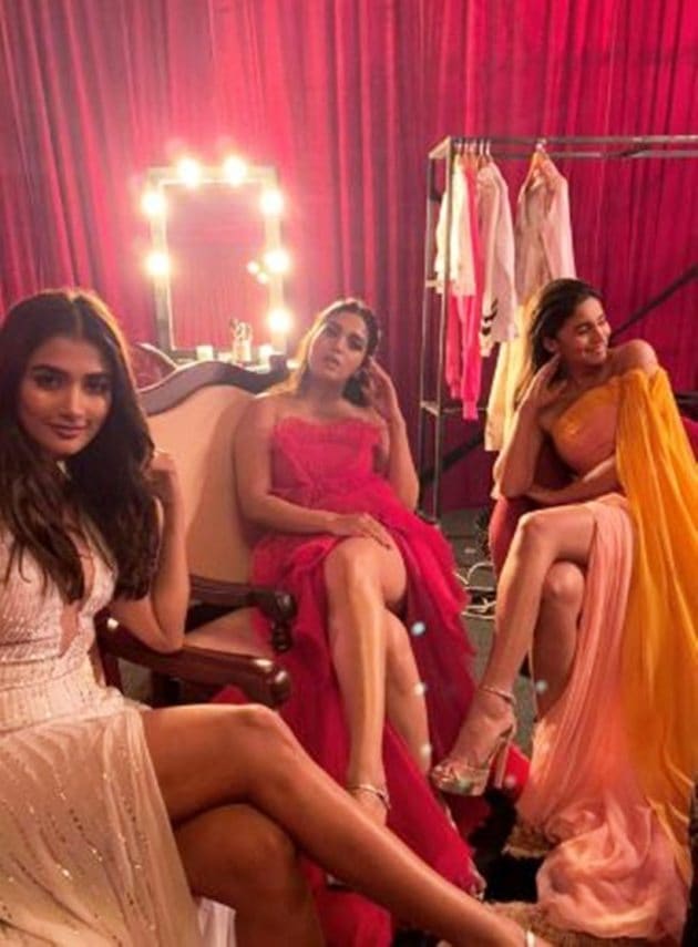 pooja hegde, bhumi pednekar and alia bhatt at filmfare awards 2020