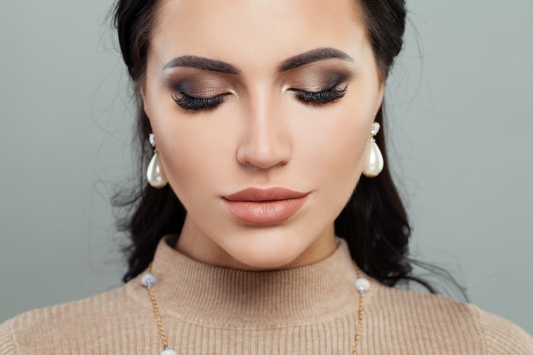 brown eyeshadow, best brown eyeshadow pallet, brown eyeshadow makeup look, brown eyeshadow makeup tricks, indian express, lifestyle