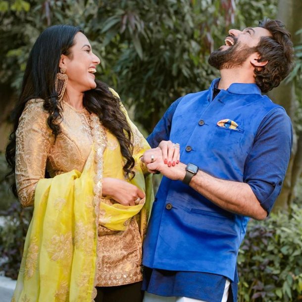 kamya panjabi engagement photos