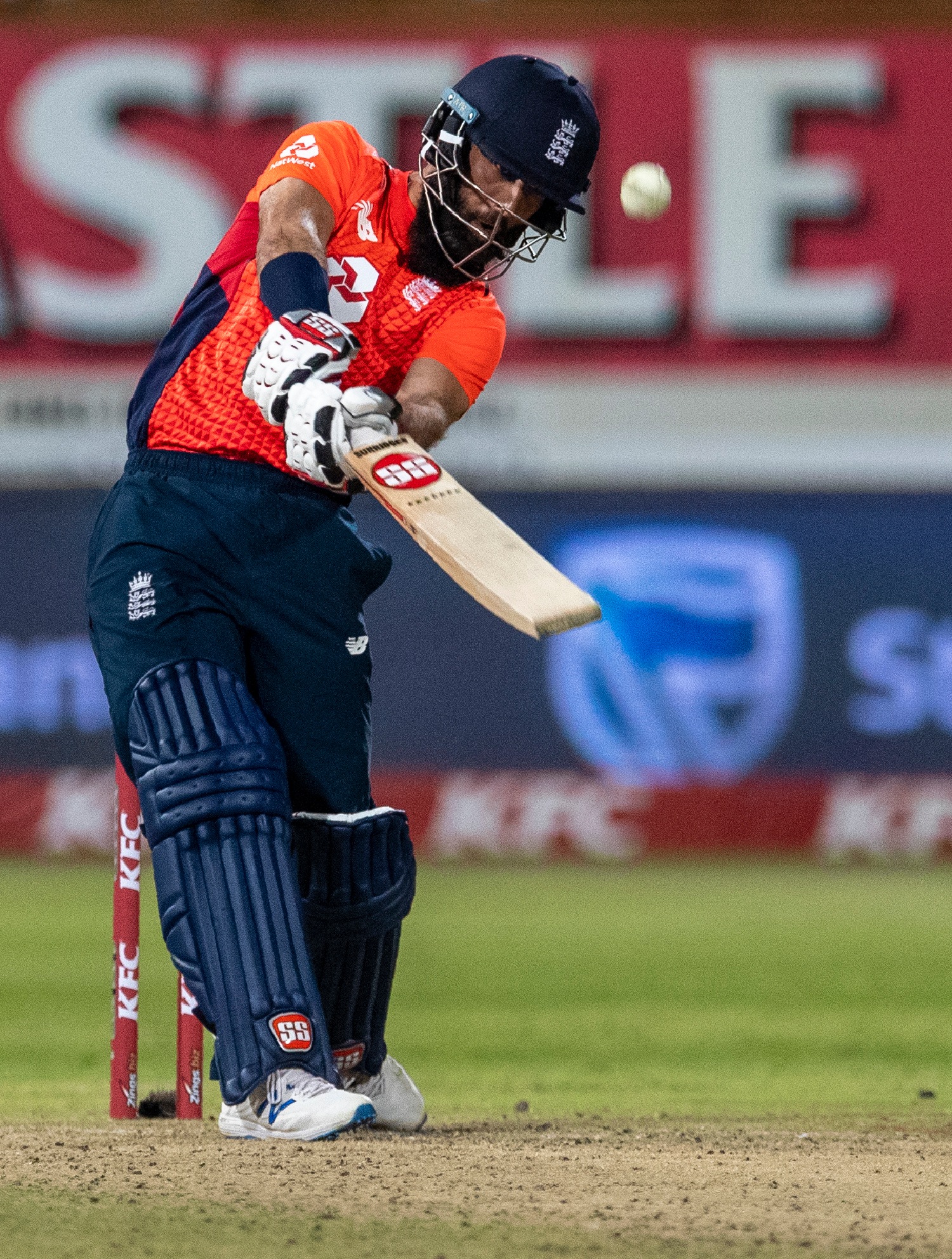 England Win Last-ball Thriller To Level T20 Series Against South Africa ...