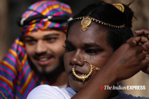 Thousands throng Mumbai's Azad Maidan in solidarity with queer azaadi march