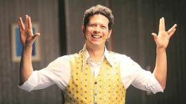 puppeteer Nestor Navarro, Spain-based puppeteer, International Puppet Festival, indian express talk, indian express news