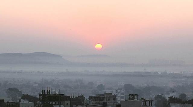 Pune records 9.6 degrees on Monday