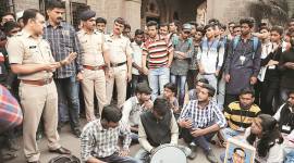 Fergusson college, abvp meeting, protest against abvp meeting, Pune news, indian express