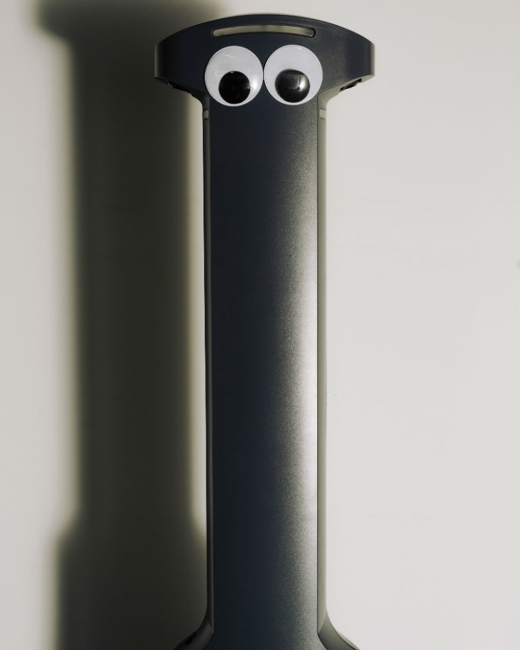 robots, robots in supermarkets, robots in shops, supermarket robot, industrial robots, wall-e, Walmart robots