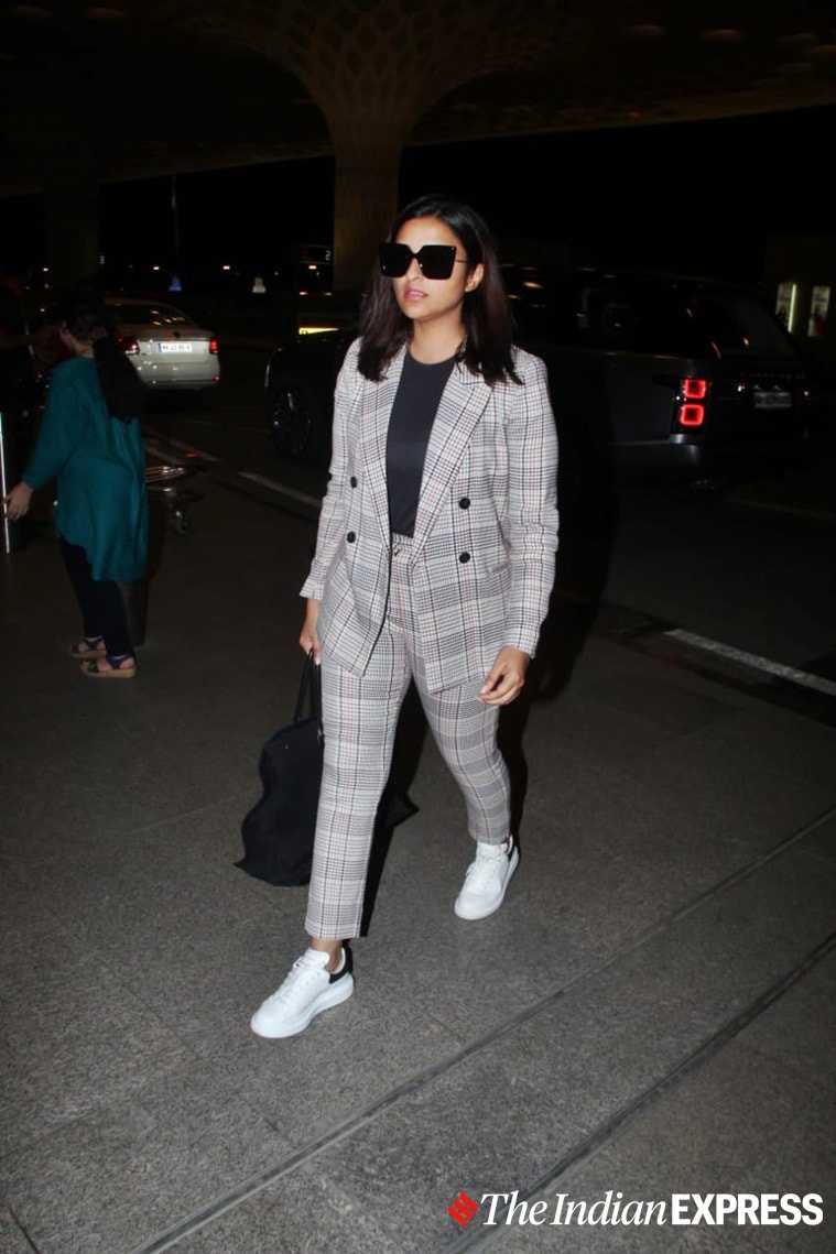 airport looks, airport look ideas, airport fashion, sara ali khan latest photos, ranveer singh latest photos, deepika padukone latest photos, vaani kapoor latest photos, katrina kaif latest photos, indian express