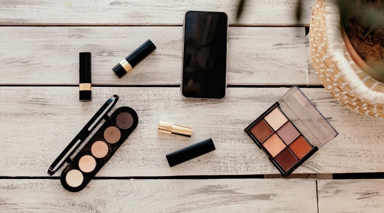 brown eyeshadow, best brown eyeshadow pallet, brown eyeshadow makeup look, brown eyeshadow makeup tricks, indian express, lifestyle