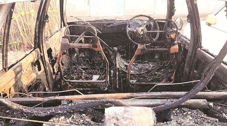 chandigarh sector 52 cars set on fire, cars set on fire in chandigarh, cars on fire in chandigarh, chandigarh sector 52 fire, chandigarh city news