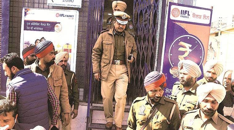 Ludhiana: Armed men loot 30 kg gold from gold loan office