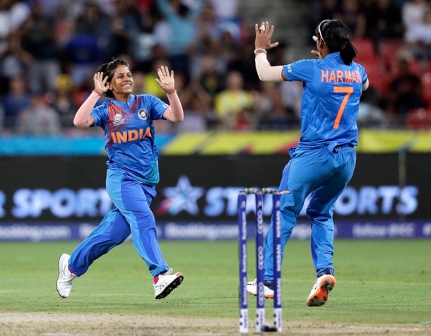 Poonam Yada, Harmanpreet Kaur