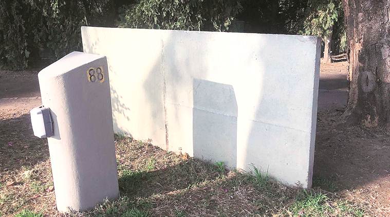 Sukhna Lake: Engineering dept paints several heritage light fixtures white, Adviser orders a stop to exercise