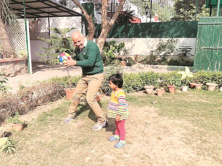 Delhi elections, Delhi Assembly elections, Delhi elections 2020, Delhi elections voter turnout, Delhi assembly elections 2020, AAP, BJP, Congress, Elections news, Indian Express