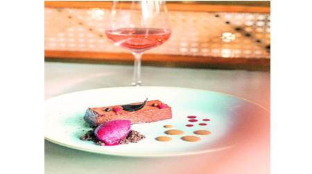 delhi areocity fine dining, Mesa Wine Bistro review, indian express