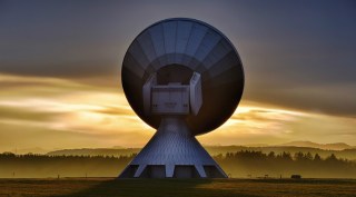 mysterious radio signals, frb, fast radio bursts, radio signals, space signals, radio frequency from space, chime