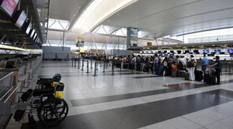 pune city news, pune international airport, robbery at pune airport, watch stolen at pune airport, pune police