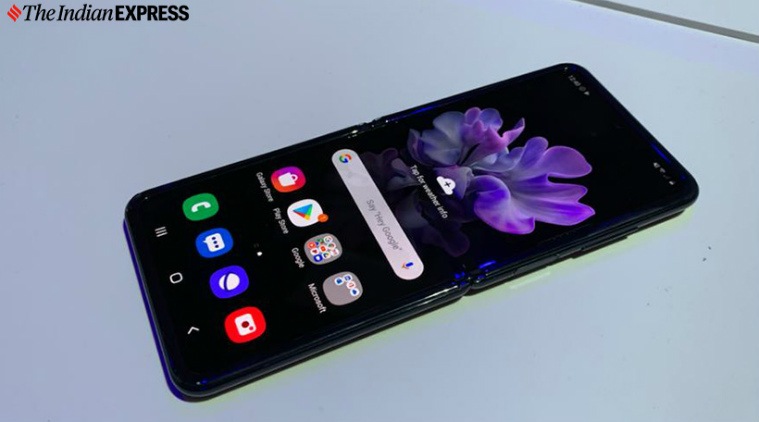 samsung galaxy z flip, galaxy z flip, galaxy z flip first impressions, galaxy z flip faq, galaxy z flip question answer, galaxy z flip specifications, galaxy z flip price, samsung foldable phone, galaxy fold, galaxy z flip features, galaxy z flip first look