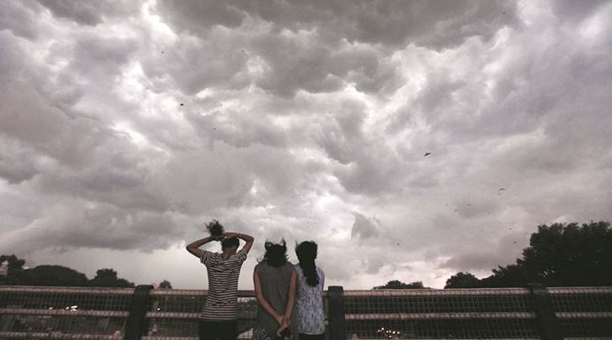 Pune Witnesses Hot Humid Weekend As Winter Enters Last Leg Cities News The Indian Express