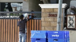 Coronavirus lockdown, Milk vendors, Bathinda news, Punjab news, Indian express news