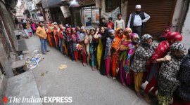 delhi violence, delhi riots, delhi riots death toll, delhi riots property loss, Yamuna Vihar, shiv vihar, Yamuna Vihar food distribution, delhi city news