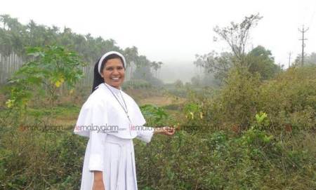 Lucy Kalapura, Catholic nun Lucy Kalapura, Kerala nun Lucy Kalapura, Lucy Kalapura gender justice, Vatican, kerala nun suspended, kerala nun suspended from church, franciscan clarist congregation