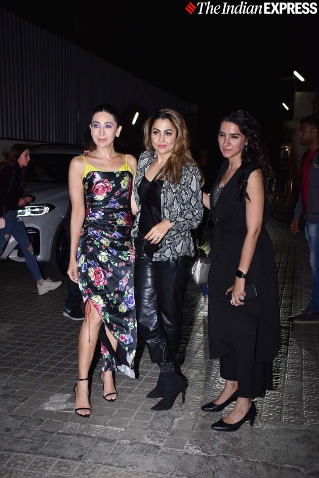karisma kapoor with amrita arota at mentalhood screening
