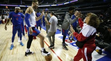 NBA coronavirus, instructions to NBA players. no highfives NBA, NBA highfives, Fist fives over high fives