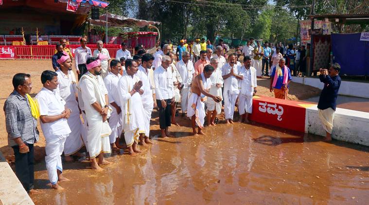 Kambala, buffalo racing, Srinivasa Gowda, Kerala, Kasargod, Mangaluru, Aikala Bava kambala, Sports Authority of India, PETA, Devraj Urs, nagarbetta, Ajay Kumarh Bahl, Tulu Nadu, Sport, Spectacle