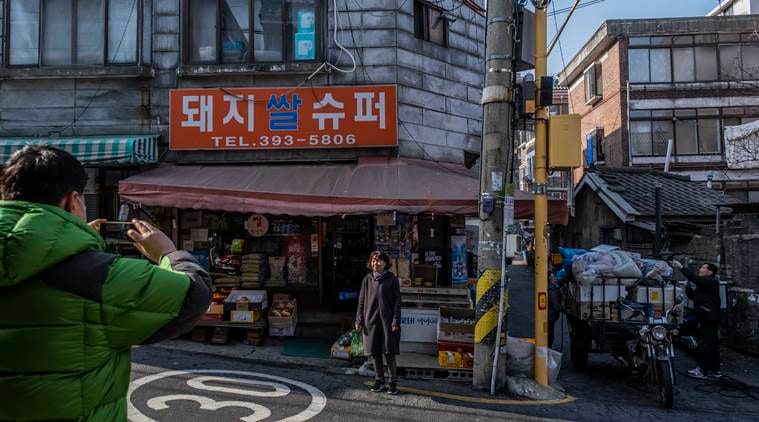 Parasite movie Oscar, Oscar Parasite movie, Parasite movie South Korea, South Korea urban poverty, poverty in South Korea, Bong Joon-ho Parasite movie