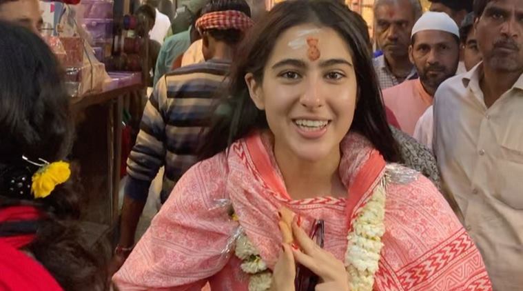 sara ali khan in benaras