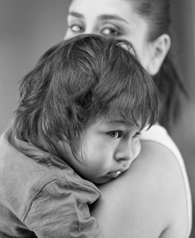 taimur ali khan with kareena kapoor khan