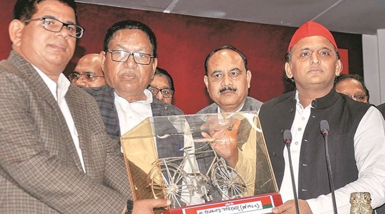 SP chief Akhilesh Yadav, yogi adityanath, uttar pradesh assembly polls, samajwadi party, BSP, uttar pradesh news, indian express, lucknow news