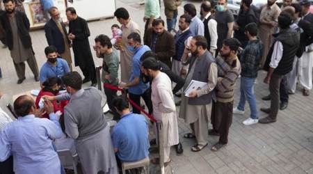 Coronavirus outbreak, coronavirus pandemic, Coronavirus Covid 19, coronavirus pakistan death toll, coronavirus death, Coronavirus update, Covid 19 news, indian express