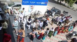 india lockdown, coronavirus covid-19, faridabad news, faridabad police, faridabad masks, faridabad masks jewellery shops, faridabad masks atm, indian express