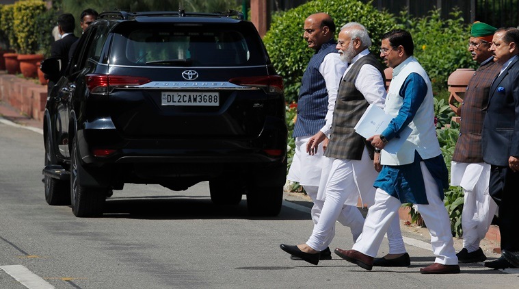 Coronavirus india, Coronavirus India updates March 17, Third coronavirus death in India, Maharashtra man dies today, Total coronavirus cases in india today, India news, PM Modi, Indian express