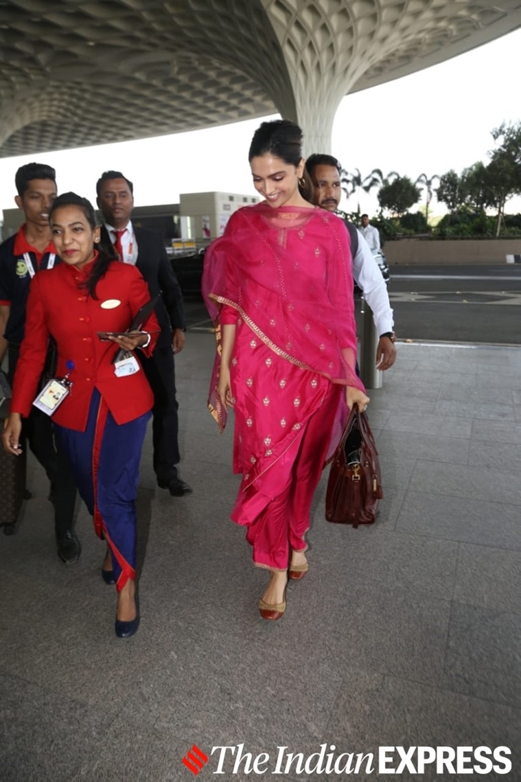Kareena Kapoor latest photos, kriti sanon latest photos, kangana ranaut latest photos, deepika padukone latest photos, indian express news
