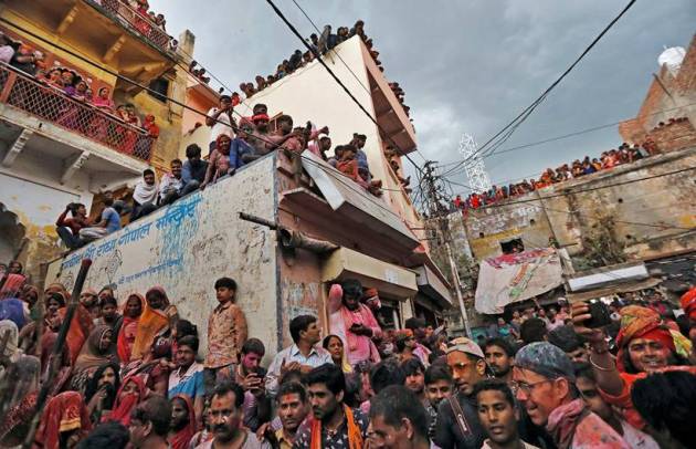holi images, holi, holi 2020, happy holi, happy holi 2020, holi hai, holi photos, lathmaar holi, barsana holi, nandgaon holi, vrindavan holi, widow holi, holi in india photos, india holi, holi celebrations, holi celebration photos, india news, festival news, indian express