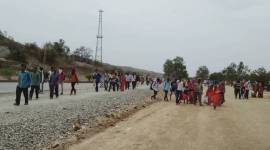labourers walking shamlaji India lockdown: Rajasthan migrant workers in Gujarat leave for homes on foot